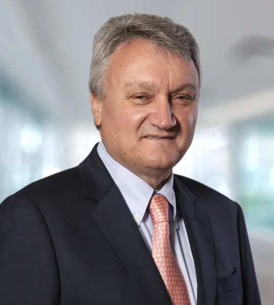 <p><strong>Andr&eacute;s Serra Cambiaso</strong></p>
<p>Ingeniero Civil</p>
